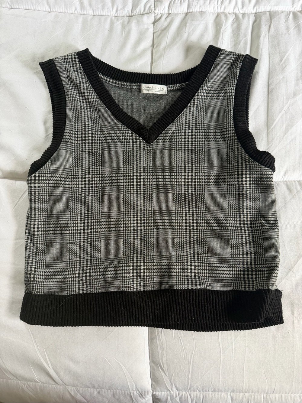 Plaid V-Neck Sweater Vest in Black and Gray
